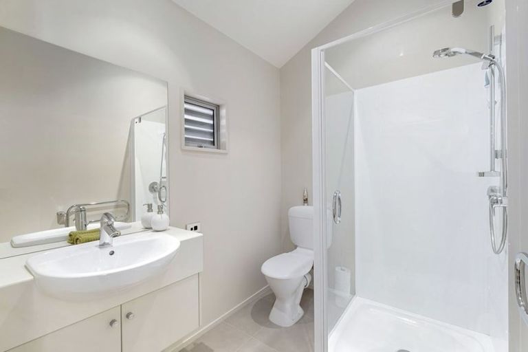 Photo of property in 166 Beacon Point Road, Wanaka, 9305
