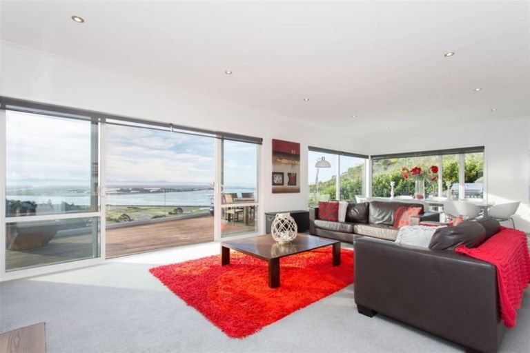 Photo of property in 4 Saint Remy Lane, Redcliffs, Christchurch, 8081