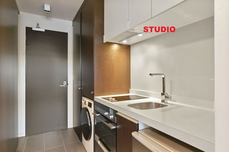 Photo of property in Revolucion Apartments, 405/28s Torrens Terrace, Mount Cook, Wellington, 6011