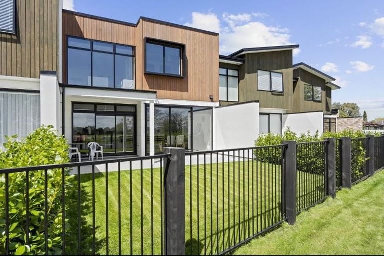 Photo of property in 5 Ruge Court, Cambridge, 3434