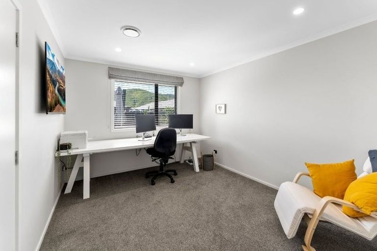 Photo of property in 6 George Fyfe Way, Wakefield, 7025