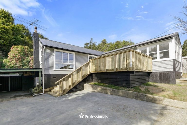 Photo of property in 21 Kennedy Grove, Stokes Valley, Lower Hutt, 5019