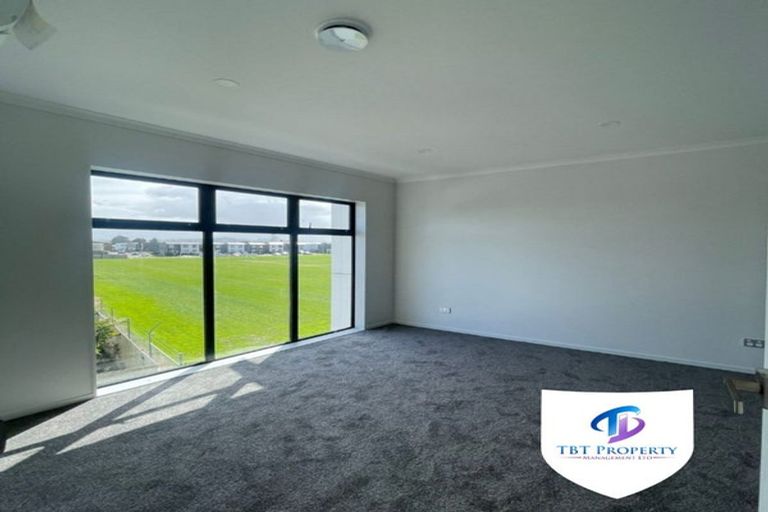 Photo of property in 4/50 Arimu Road, Papakura, 2110