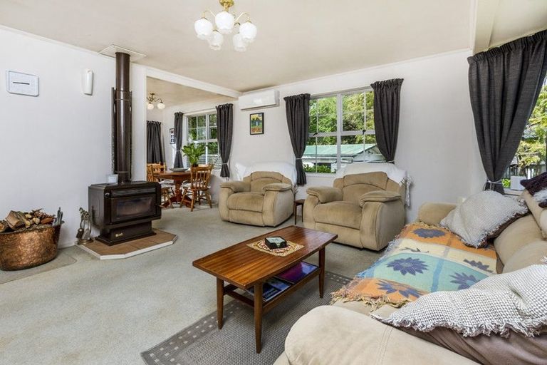 Photo of property in 24 Cranston Street, Torbay, Auckland, 0632