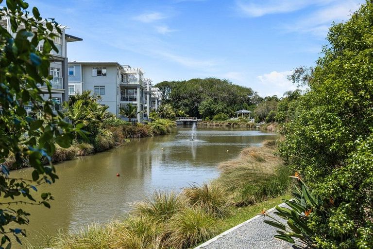 Photo of property in 1 Ocean View Terrace, Orewa, 0931