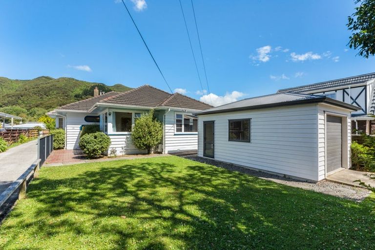 Photo of property in 28 Bauchop Road, Waterloo, Lower Hutt, 5011
