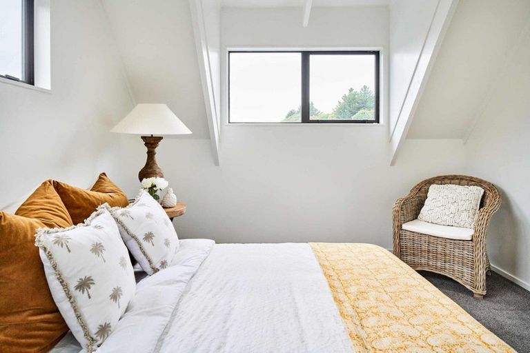 Photo of property in 63 Omapere Street, Whitby, Porirua, 5024