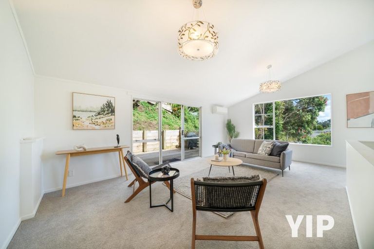 Photo of property in 11 Petherick Crescent, Johnsonville, Wellington, 6037