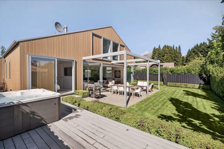 Photo of property in 61b Eely Point Road, Wanaka, 9305