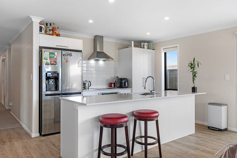 Photo of property in 7 Kuakua Close, Papamoa Beach, Papamoa, 3118