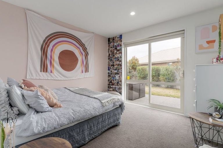 Photo of property in 27 Carradale Avenue, Broomfield, Christchurch, 8042