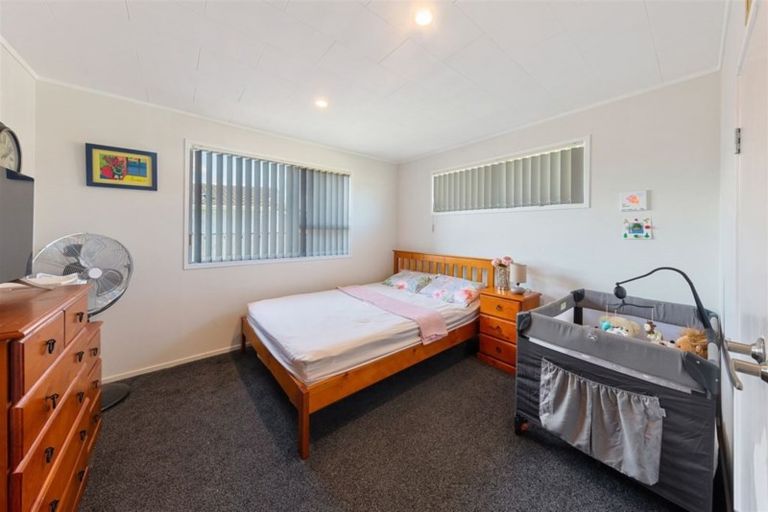 Photo of property in 8 Daphne Road, Papatoetoe, Auckland, 2025