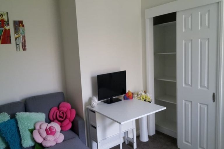 Photo of property in 14 Judd Place, Orewa, 0931