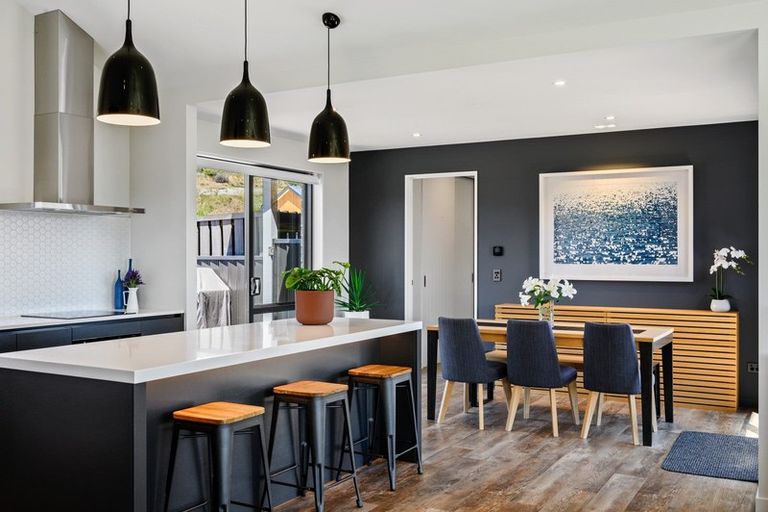 Photo of property in 29 Little Alpha Loop, Wanaka, 9305