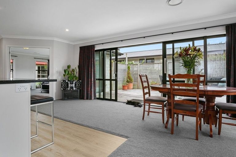 Photo of property in 48b Hamilton Road, Cambridge, 3434