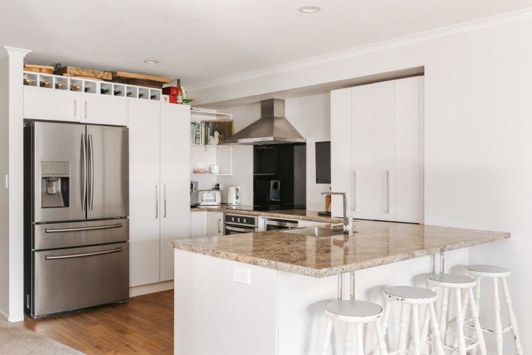 Photo of property in 25 Grove Avenue, Mount Maunganui, 3116