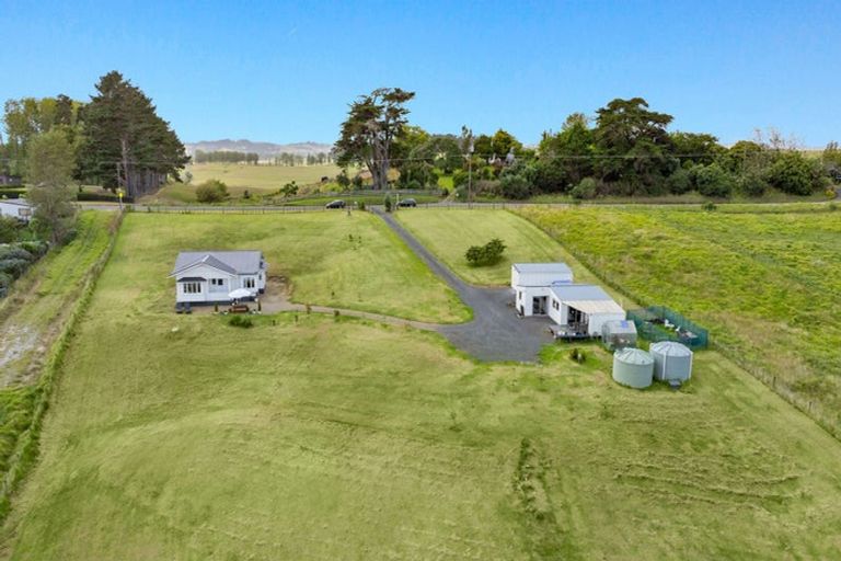Photo of property in 100 Evans Road, South Head, Helensville, 0874