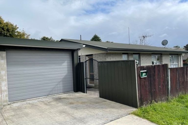 Photo of property in 1 Dunrobin Place, Avonhead, Christchurch, 8042