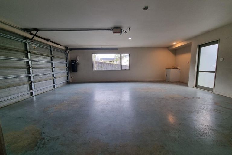 Photo of property in 15 Meteor Place, Schnapper Rock, Auckland, 0632