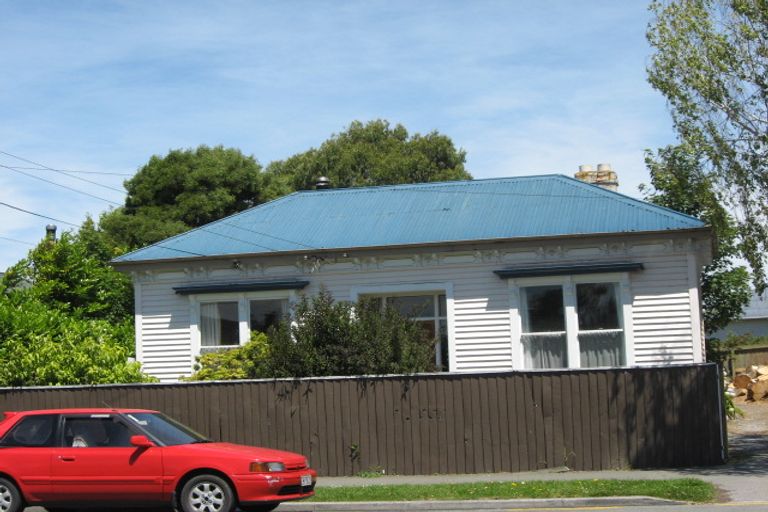 Photo of property in 196 Edgeware Road, Edgeware, Christchurch, 8013