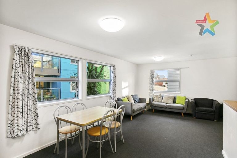 Photo of property in Drummond Street Flats, 24/19u Drummond Street, Mount Cook, Wellington, 6021
