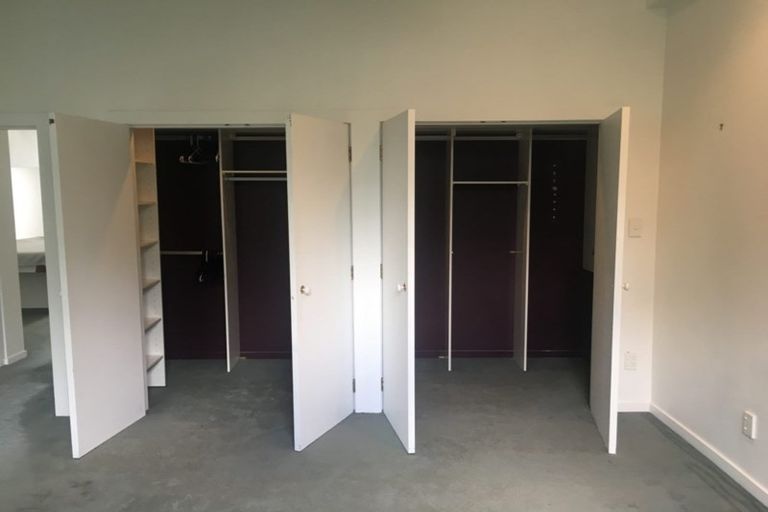 Photo of property in 2u2 King Street, Mount Cook, Wellington, 6021