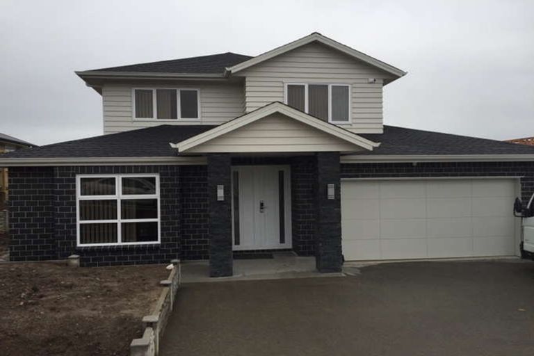 Photo of property in 13 Regis Park Drive, Pukekohe, 2120