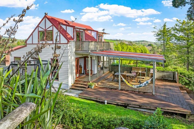 Photo of property in 15 Boler Road, Tauhoa, Warkworth, 0984