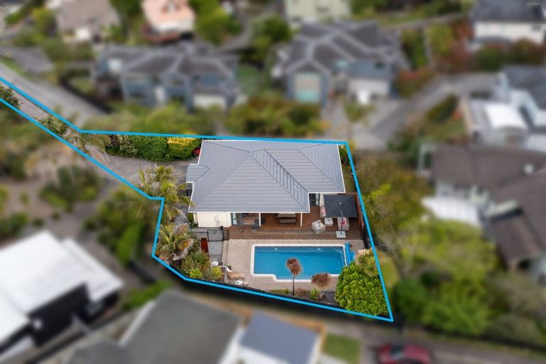 Photo of property in 83b William Bayes Place, Red Beach, 0932