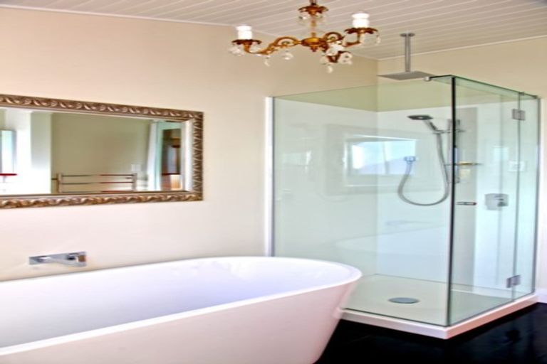 Photo of property in 24 Hinau Street, Woburn, Lower Hutt, 5010