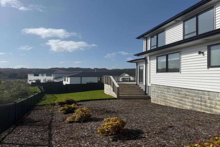 Photo of property in 13 Katote Avenue, Swanson, Auckland, 0614