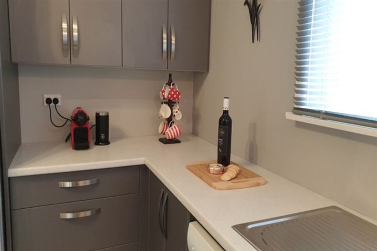 Photo of property in 17a Clifton Terrace, West End, Timaru, 7910
