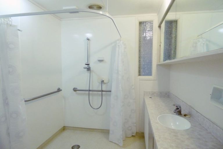 Photo of property in 64 Record Street, Fitzroy, New Plymouth, 4312