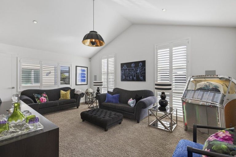 Photo of property in 5 Tupuhi Place, Highlands Park, New Plymouth, 4312