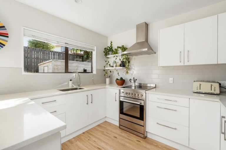 Photo of property in 8 Lochinvar Place, Hairini, Tauranga, 3112