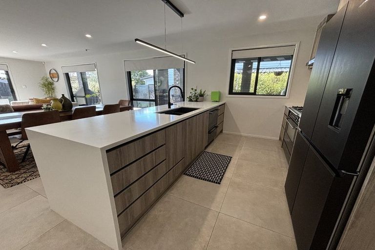 Photo of property in 16 Mutetai Road, Clarks Beach, 2122