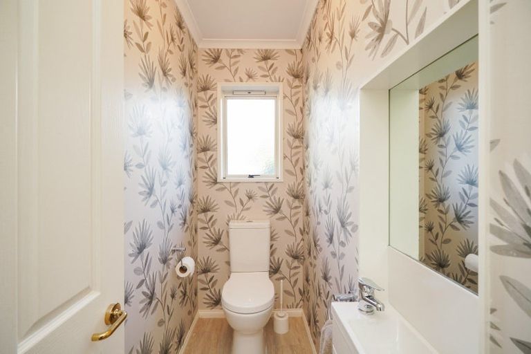 Photo of property in 11 Kakapo Street, Waikiwi, Invercargill, 9810