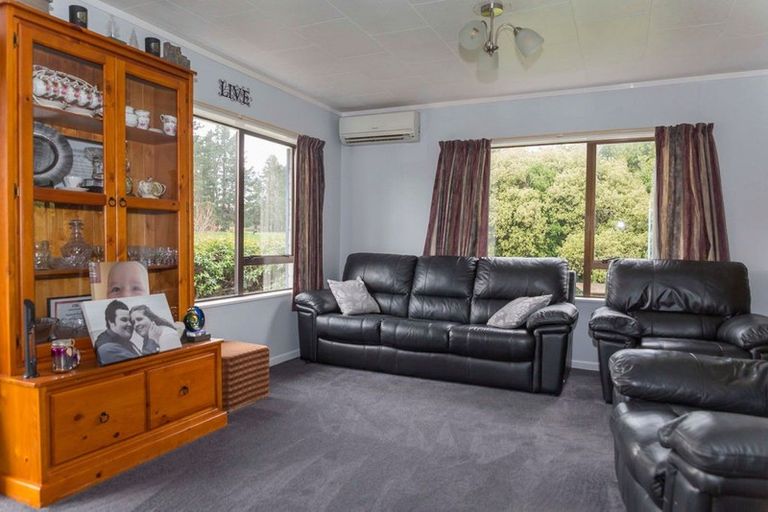 Photo of property in 83 Cadman Road, Dannevirke, 4930