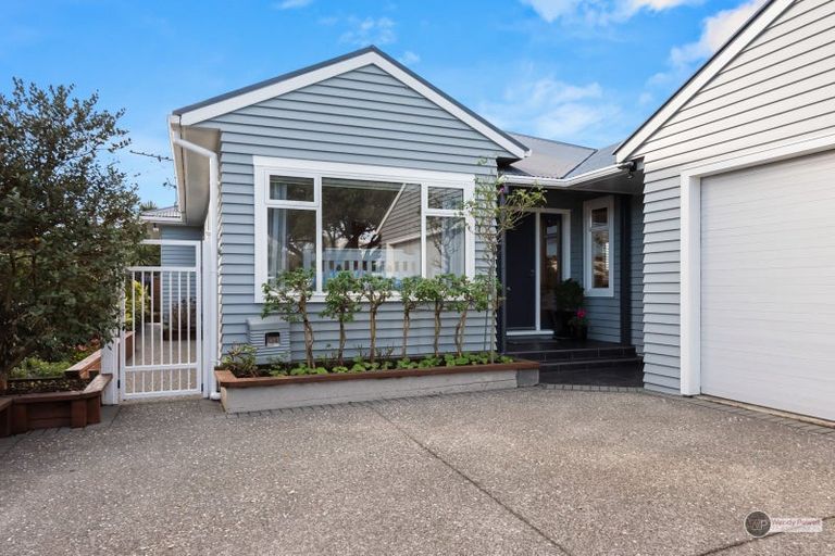 Photo of property in 35 Cudby Street, Woburn, Lower Hutt, 5011