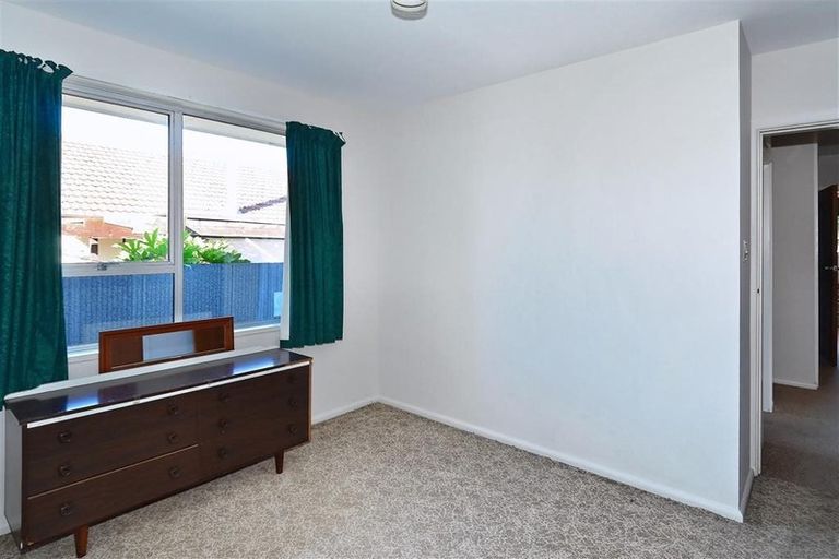 Photo of property in 28 Strathfield Avenue, Dallington, Christchurch, 8061