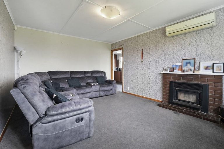 Photo of property in 19 Pembroke Street, Highbury, Palmerston North, 4412