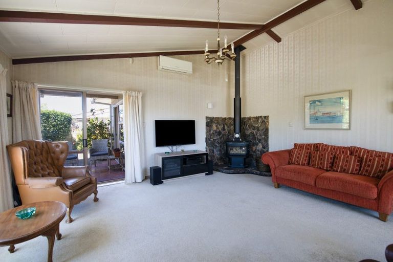 Photo of property in 1/10 Avondale Road, Taradale, Napier, 4112