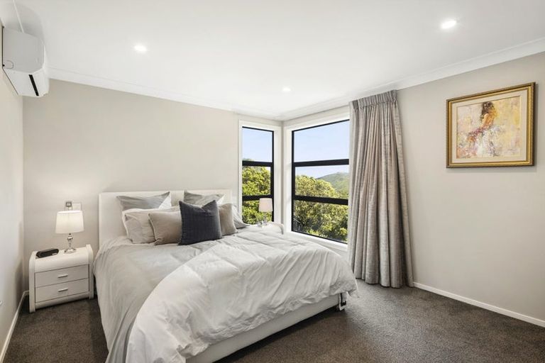 Photo of property in 1 Makomako Road, Brooklyn, Wellington, 6021