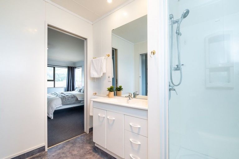 Photo of property in 70 O'dowd Road, Taradale, Napier, 4112