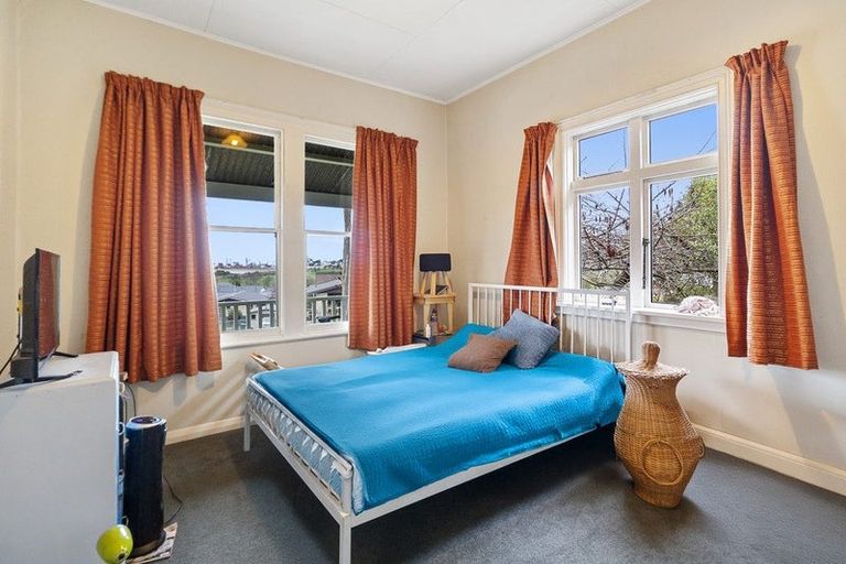 Photo of property in 128 Evans Street, Waimataitai, Timaru, 7910