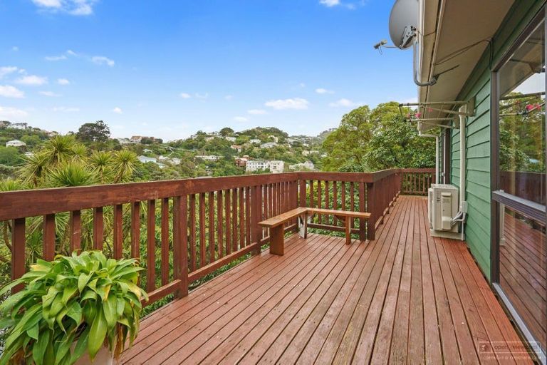 Photo of property in 142 Upland Road, Kelburn, Wellington, 6012
