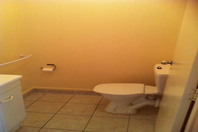 Photo of property in 4/112 Coromandel Street, Newtown, Wellington, 6021