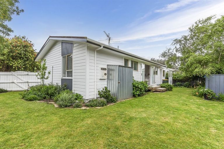 Photo of property in 41a Hicks Close, Whitby, Porirua, 5024