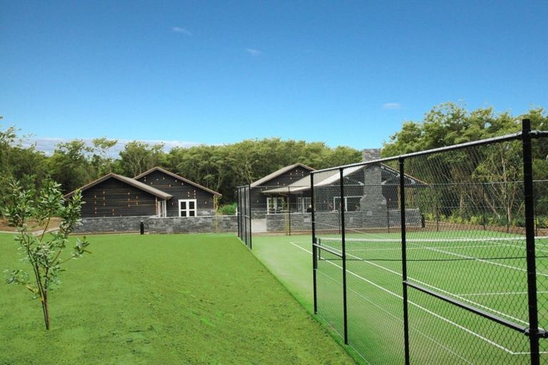 Photo of property in 7 Parawera Drive, Acacia Bay, Taupo, 3330