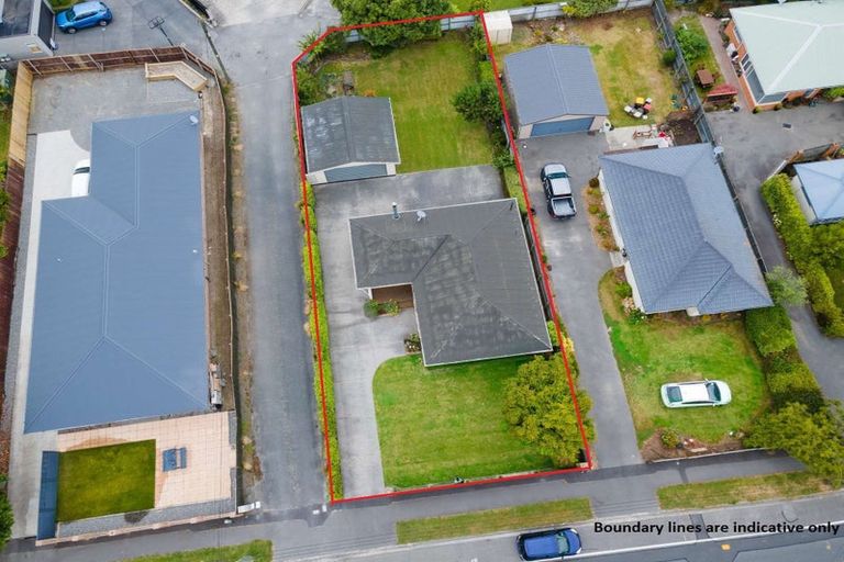 Photo of property in 196 Grahams Road, Burnside, Christchurch, 8053